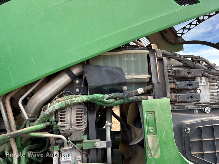 image for item EU4742 2014 John Deere 7210R MFWD tractor