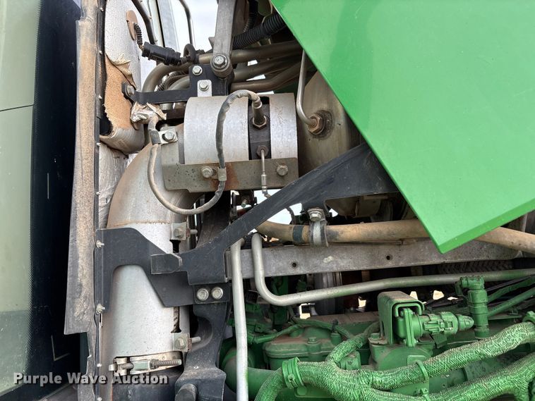 image for item EU4742 2014 John Deere 7210R MFWD tractor