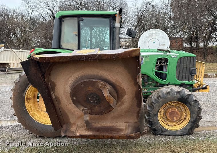 image for item EU5479 2009 John Deere 7130 MFWD tractor