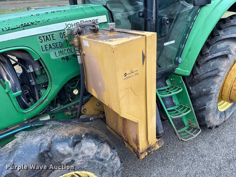image for item EU5479 2009 John Deere 7130 MFWD tractor