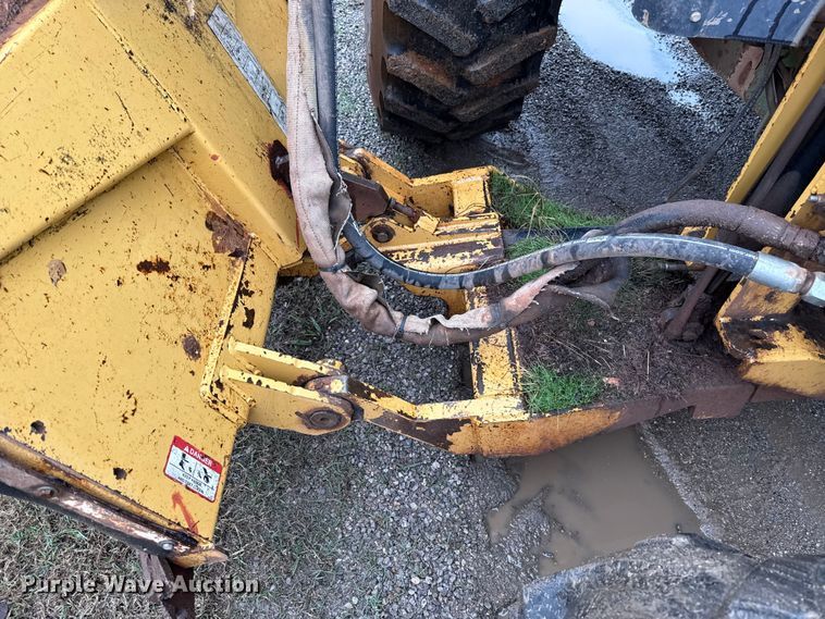 image for item EU5479 2009 John Deere 7130 MFWD tractor