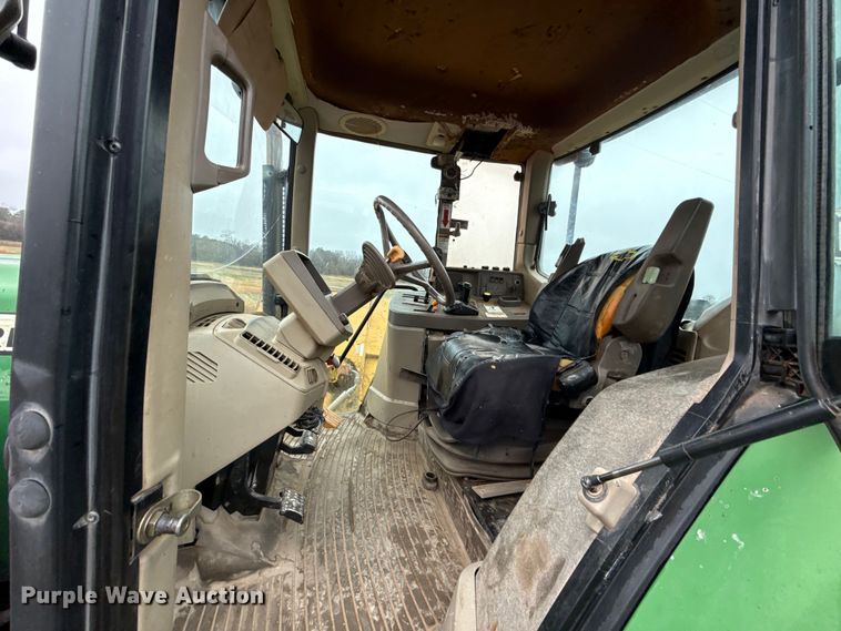 image for item EU5479 2009 John Deere 7130 MFWD tractor