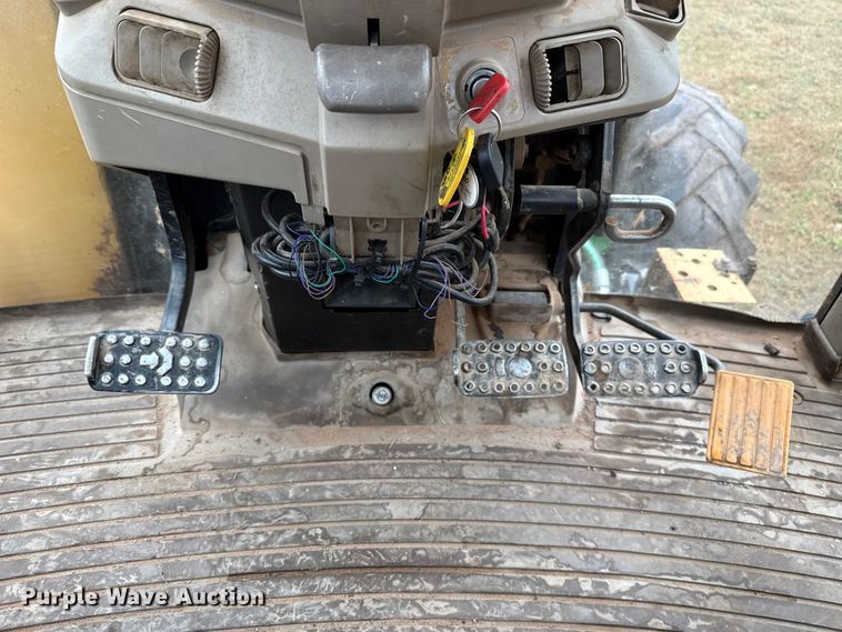 image for item EU5479 2009 John Deere 7130 MFWD tractor