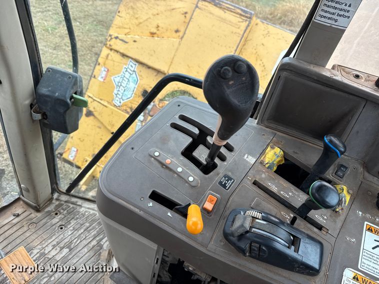 image for item EU5479 2009 John Deere 7130 MFWD tractor