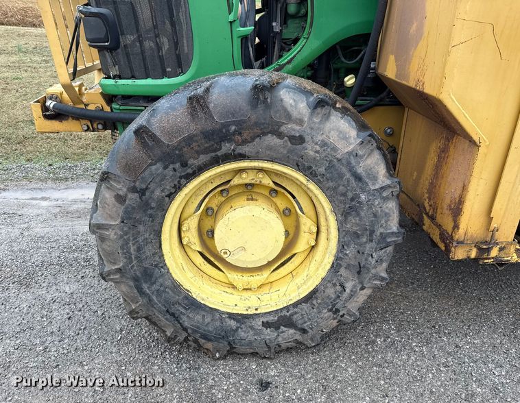 image for item EU5479 2009 John Deere 7130 MFWD tractor