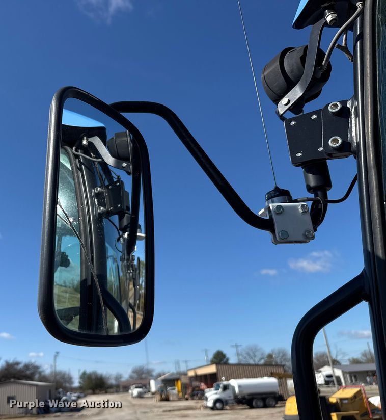 image for item EU5498 2019 New Holland PowerStar 75 MFWD tractor