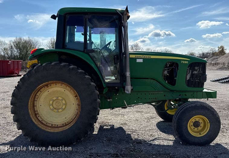 image for item EU5500 2009 John Deere 7330 tractor