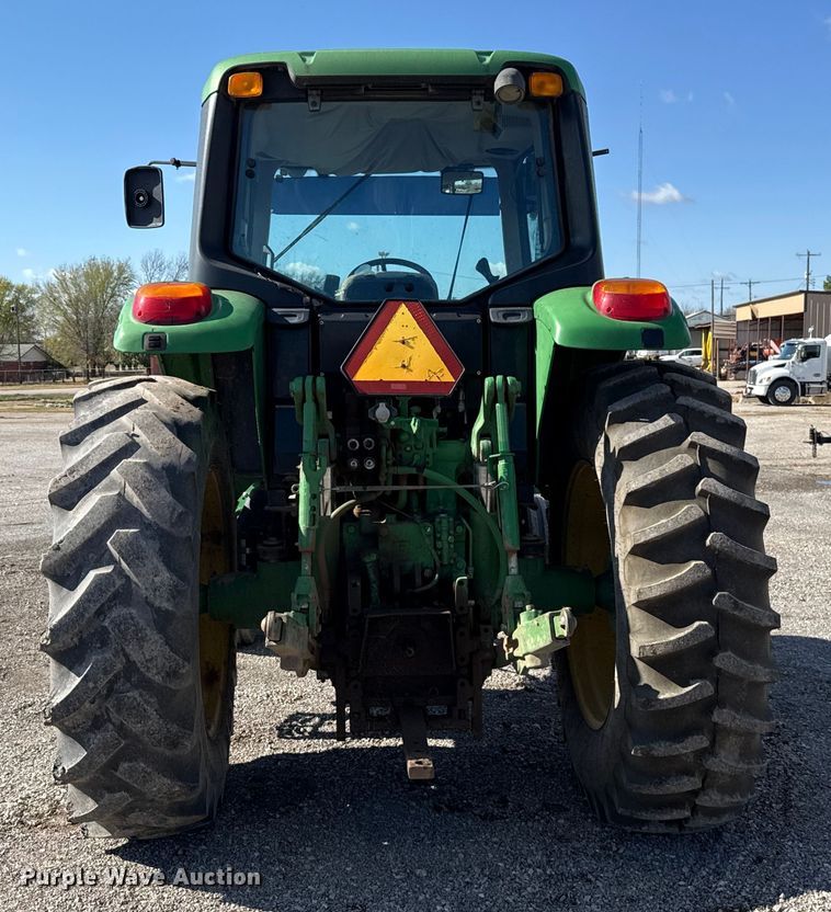 image for item EU5500 2009 John Deere 7330 tractor