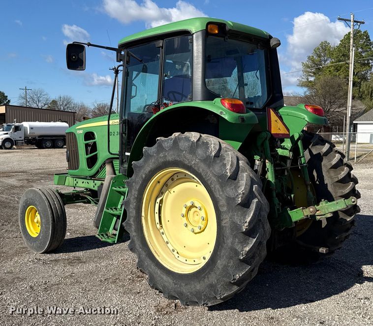 image for item EU5500 2009 John Deere 7330 tractor