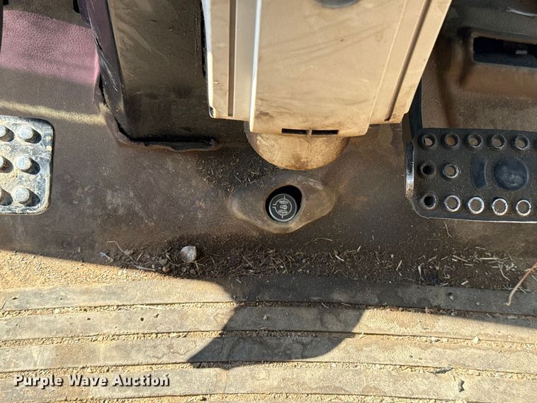 image for item EU5500 2009 John Deere 7330 tractor