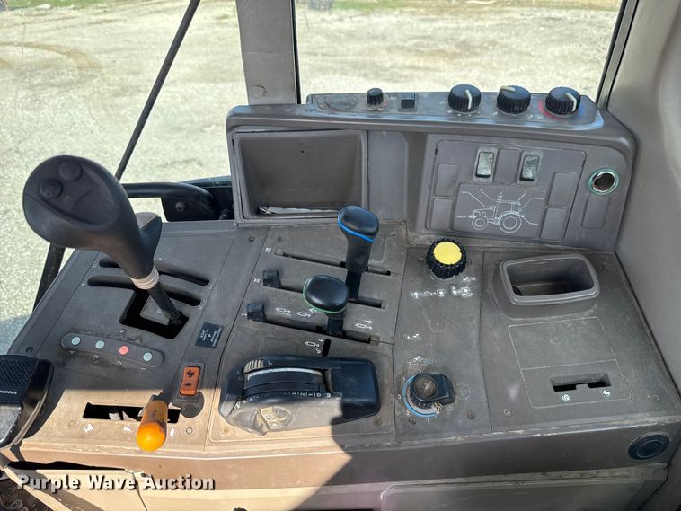 image for item EU5500 2009 John Deere 7330 tractor