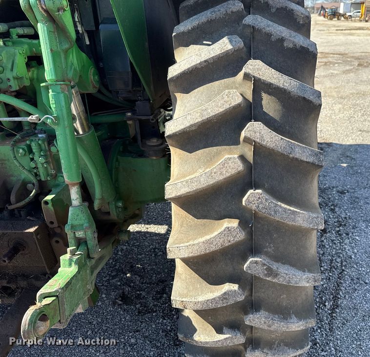 image for item EU5500 2009 John Deere 7330 tractor