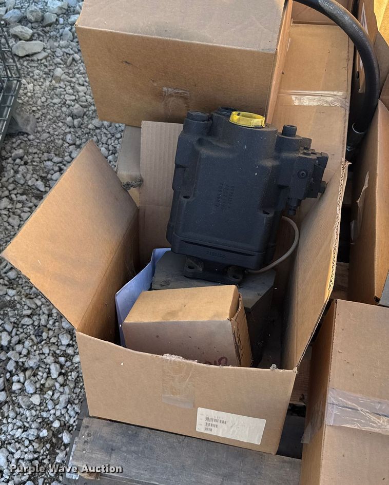 image for item EU6310 Hydraulic motors and hoses