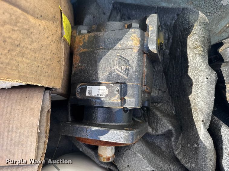 image for item EU6310 Hydraulic motors and hoses