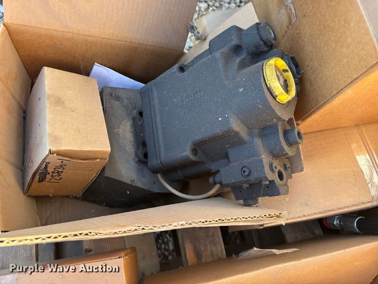 image for item EU6310 Hydraulic motors and hoses