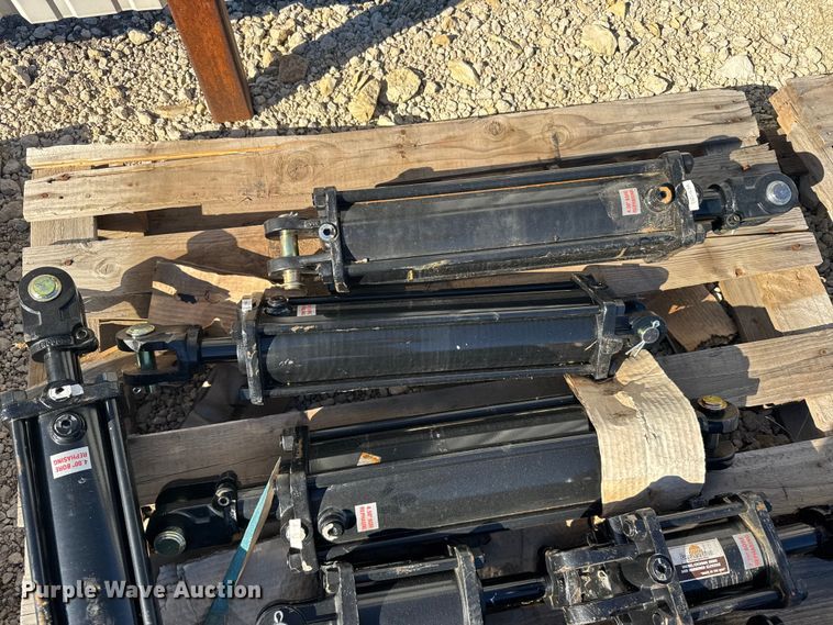 image for item EU6312 Hydraulic cylinders