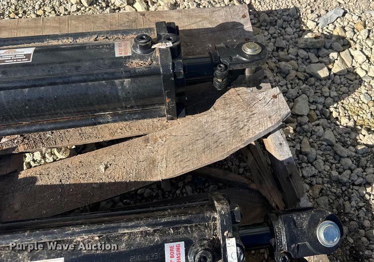 image for item EU6313 Hydraulic cylinders