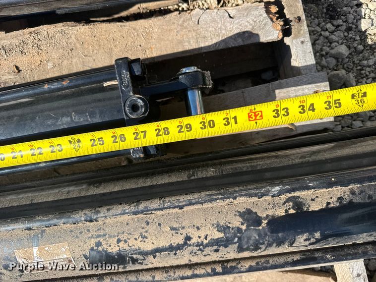 image for item EU6313 Hydraulic cylinders