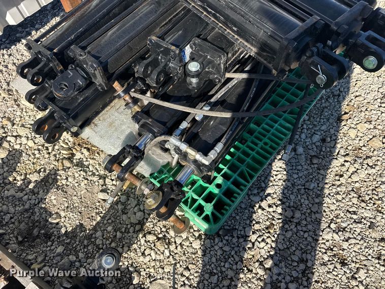 image for item EU6314 (12) hydraulic cylinders