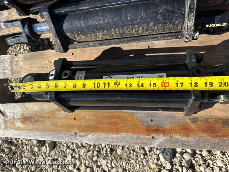 image for item EU6315 (8) hydraulic cylinders