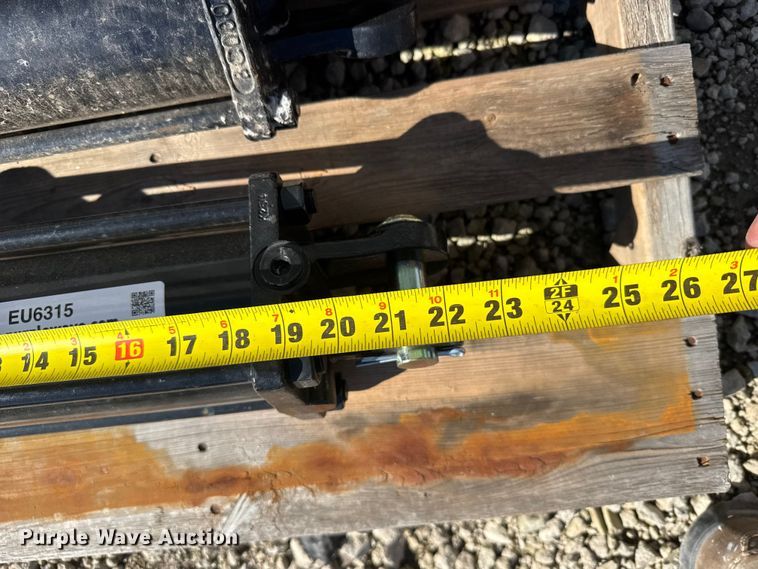 image for item EU6315 (8) hydraulic cylinders