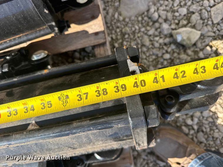 image for item EU6315 (8) hydraulic cylinders