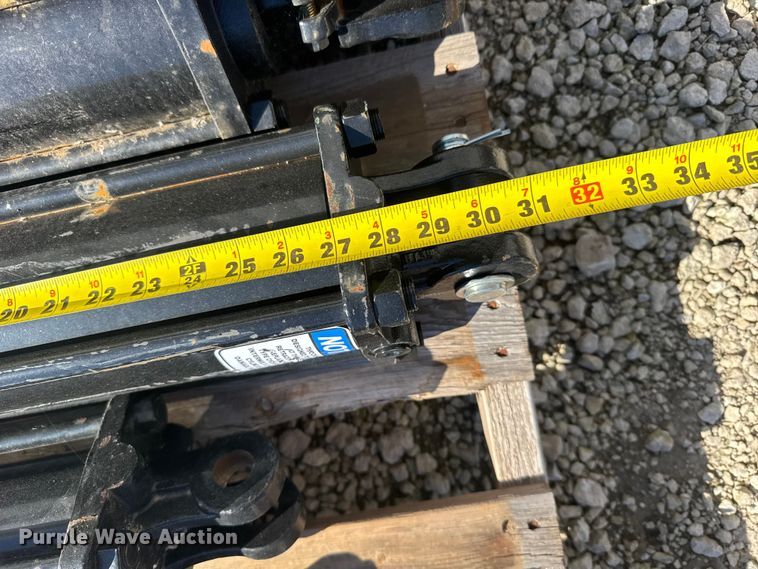 image for item EU6315 (8) hydraulic cylinders