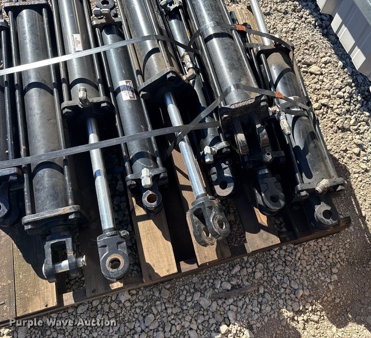 image for item EU6316 (9) hydraulic cylinders