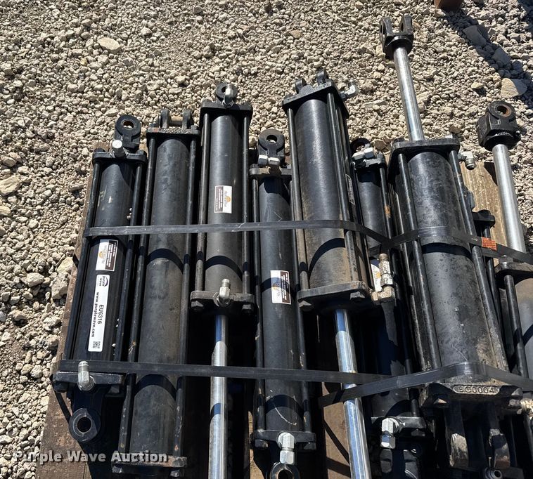 image for item EU6316 (9) hydraulic cylinders