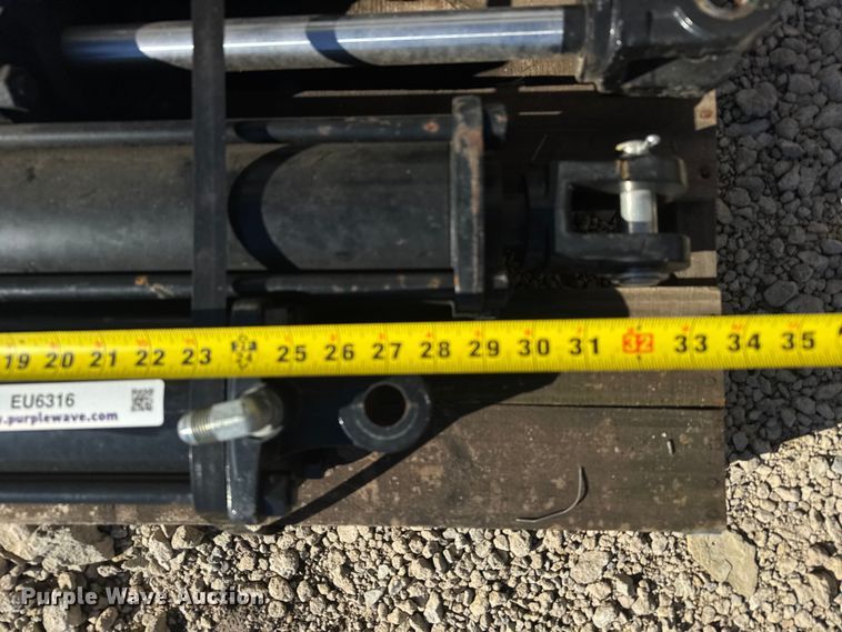 image for item EU6316 (9) hydraulic cylinders