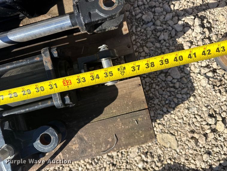 image for item EU6316 (9) hydraulic cylinders