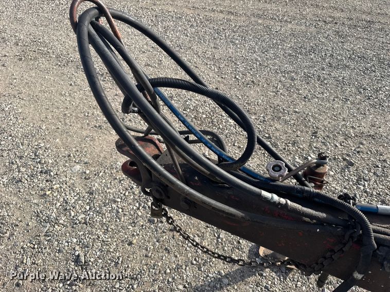 image for item EU6333 International 900 Cyclo Air planter