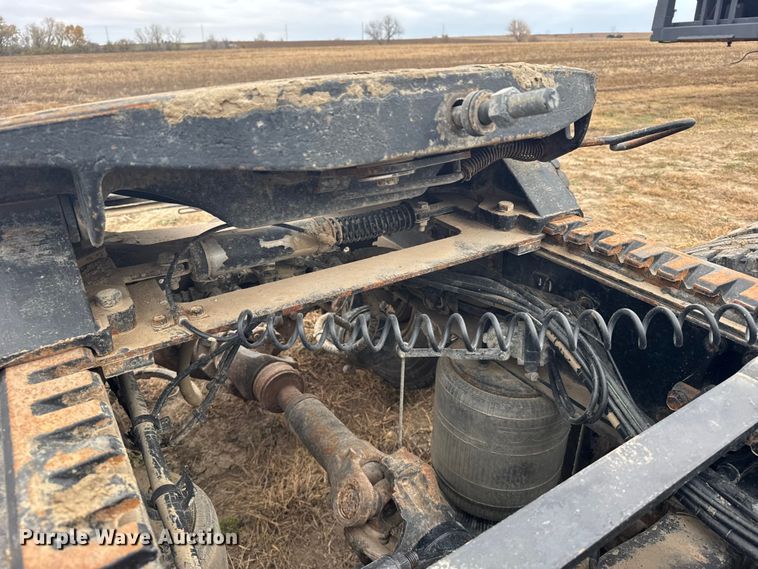 image for item EU6361 2006 Volvo VNL semi truck