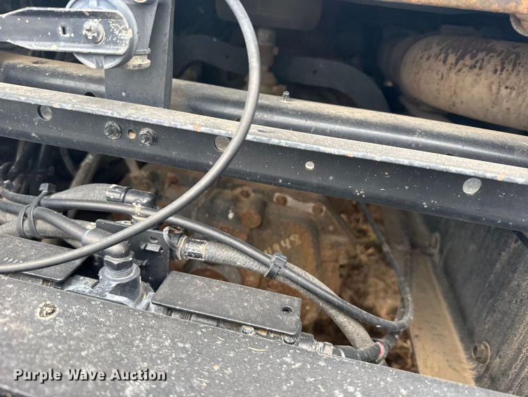 image for item EU6361 2006 Volvo VNL semi truck