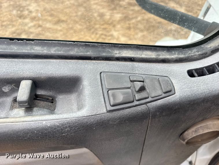 image for item EU6361 2006 Volvo VNL semi truck