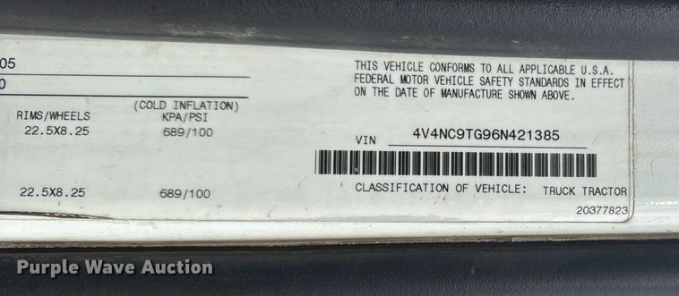 image for item EU6361 2006 Volvo VNL semi truck