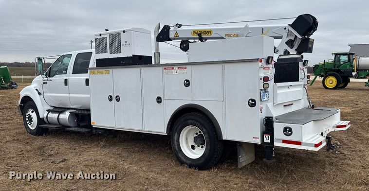 image for item EU6363 2015 Ford F750 Super Duty Crew Cab utility / service truck