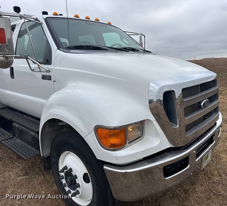 image for item EU6363 2015 Ford F750 Super Duty Crew Cab utility / service truck