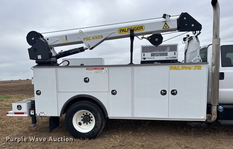 image for item EU6363 2015 Ford F750 Super Duty Crew Cab utility / service truck