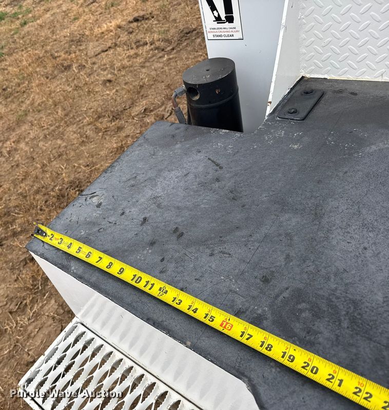 image for item EU6363 2015 Ford F750 Super Duty Crew Cab utility / service truck