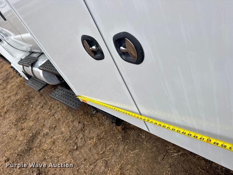 image for item EU6363 2015 Ford F750 Super Duty Crew Cab utility / service truck