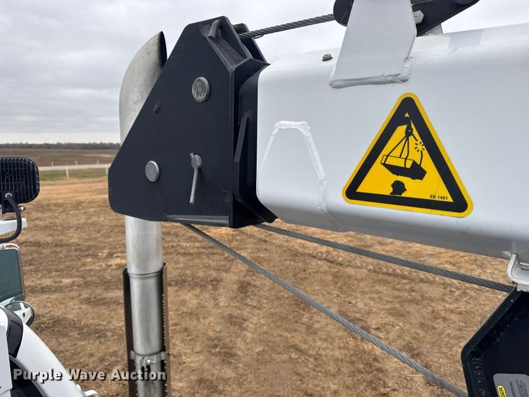 image for item EU6363 2015 Ford F750 Super Duty Crew Cab utility / service truck