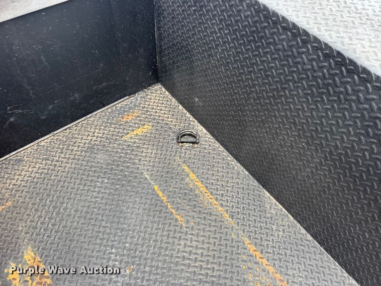 image for item EU6363 2015 Ford F750 Super Duty Crew Cab utility / service truck