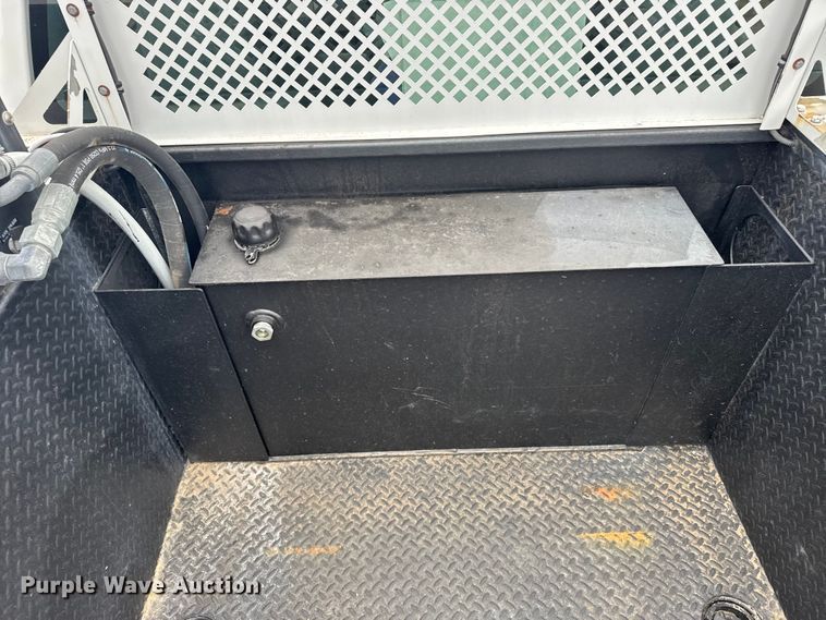 image for item EU6363 2015 Ford F750 Super Duty Crew Cab utility / service truck