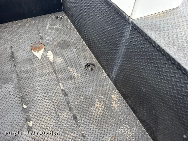 image for item EU6363 2015 Ford F750 Super Duty Crew Cab utility / service truck