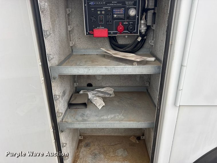 image for item EU6363 2015 Ford F750 Super Duty Crew Cab utility / service truck