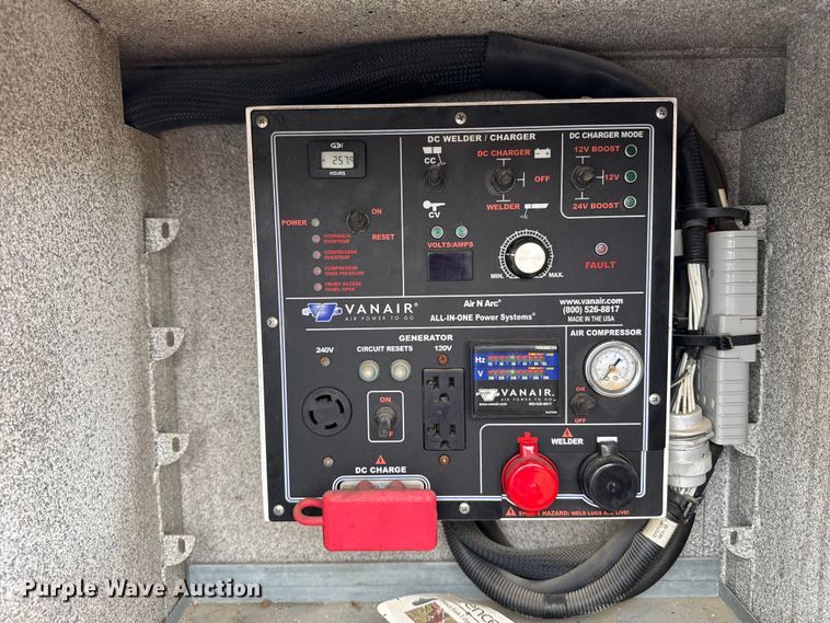 image for item EU6363 2015 Ford F750 Super Duty Crew Cab utility / service truck