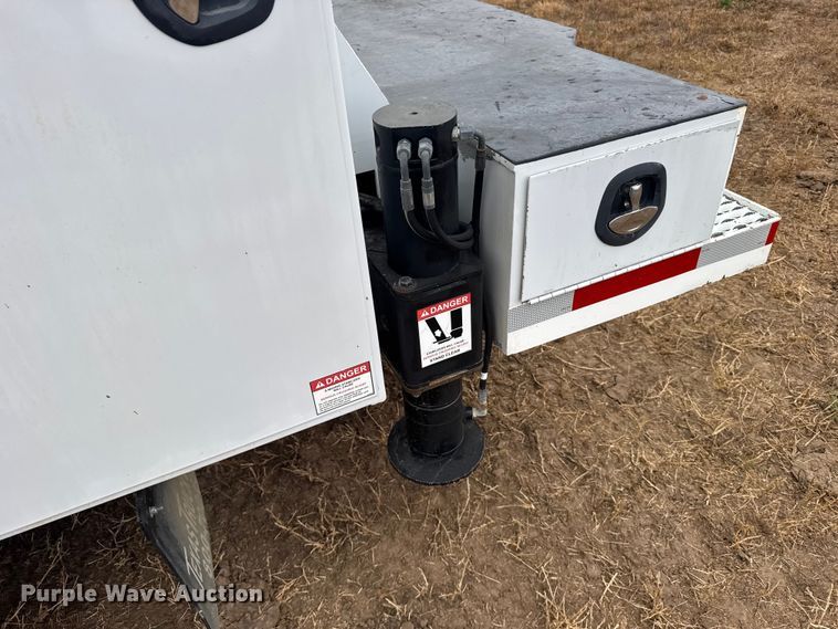 image for item EU6363 2015 Ford F750 Super Duty Crew Cab utility / service truck