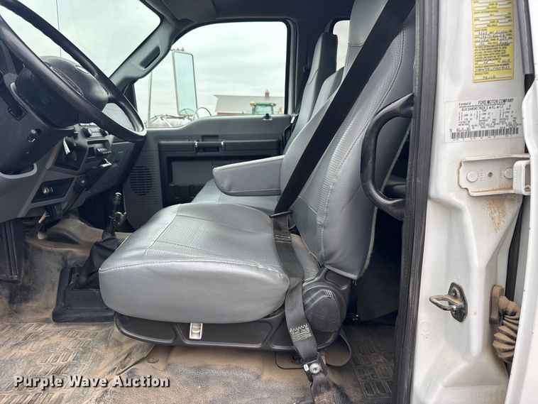 image for item EU6363 2015 Ford F750 Super Duty Crew Cab utility / service truck