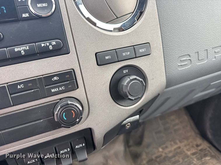 image for item EU6363 2015 Ford F750 Super Duty Crew Cab utility / service truck